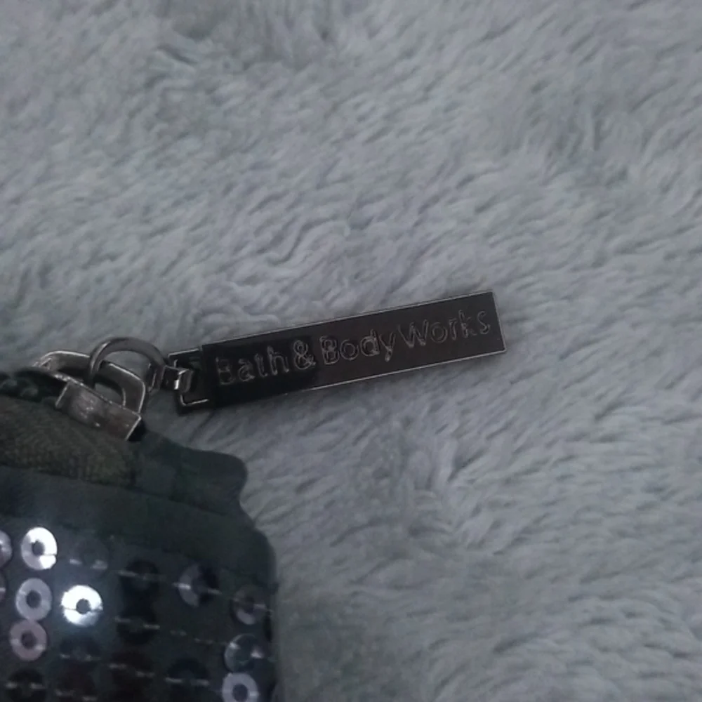 Bath and Body Works makeup bag‎ wristlet